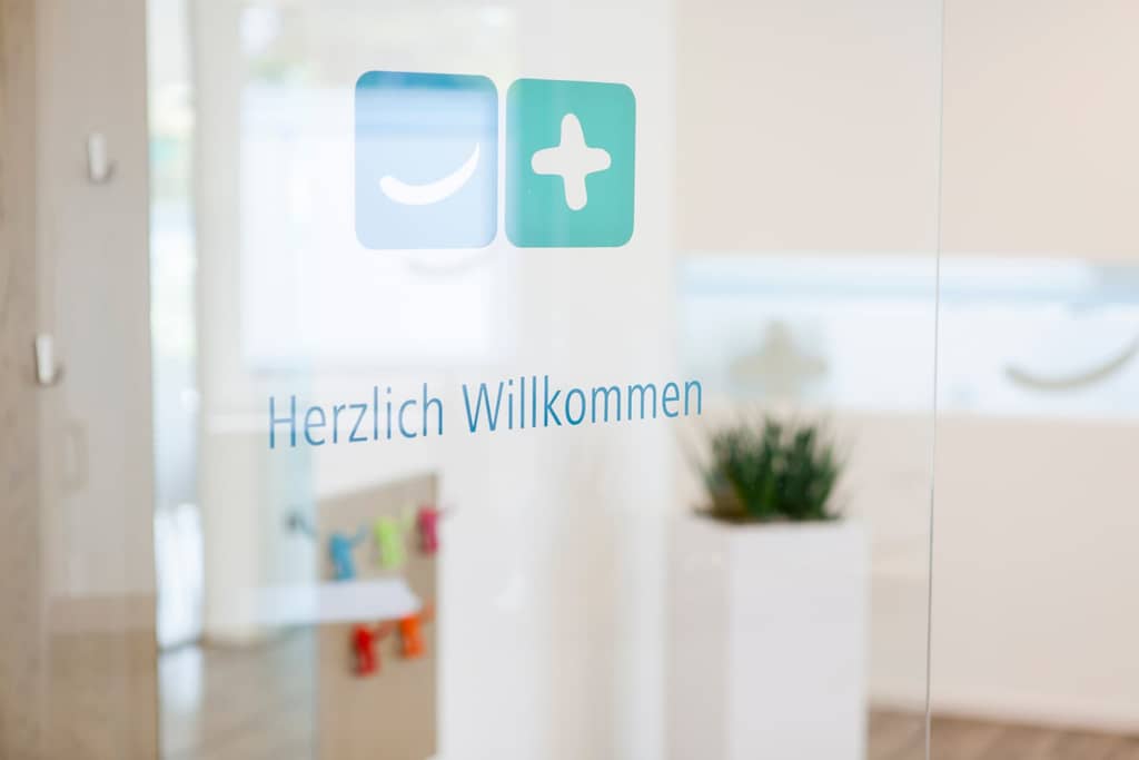 Willkommen in der Zahnarztpraxis Dr. Haschemi in Ibbenbüren